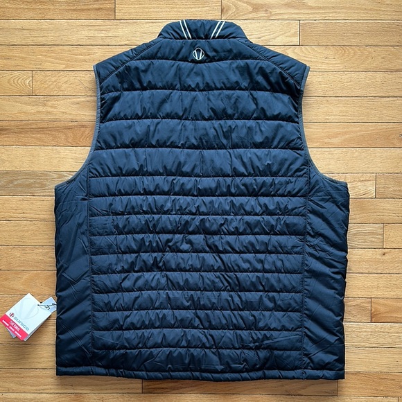 Sunice Men’s Michael Black Reversible Insulated Vest - Picture 8 of 11